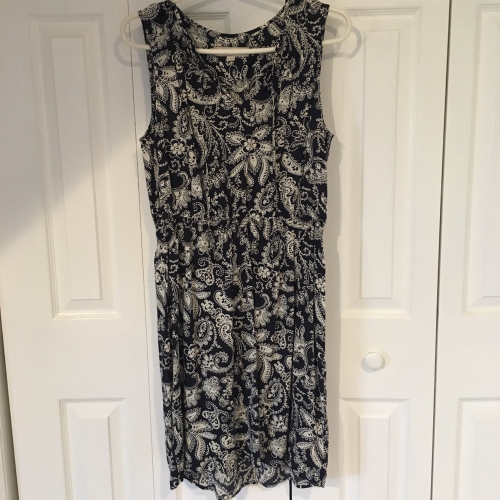 Loft blue floral dress. Size medium.